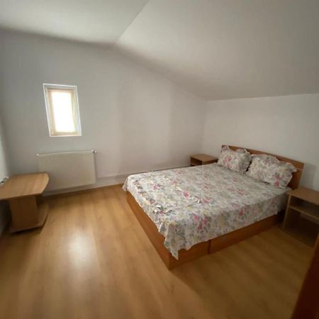 Vila Riviera Hotel Constanta Luaran gambar